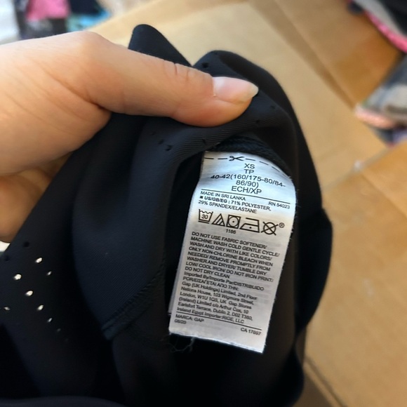 Gap Fit Black Sculpt Revolution Active Leggings - Picture 4 of 8